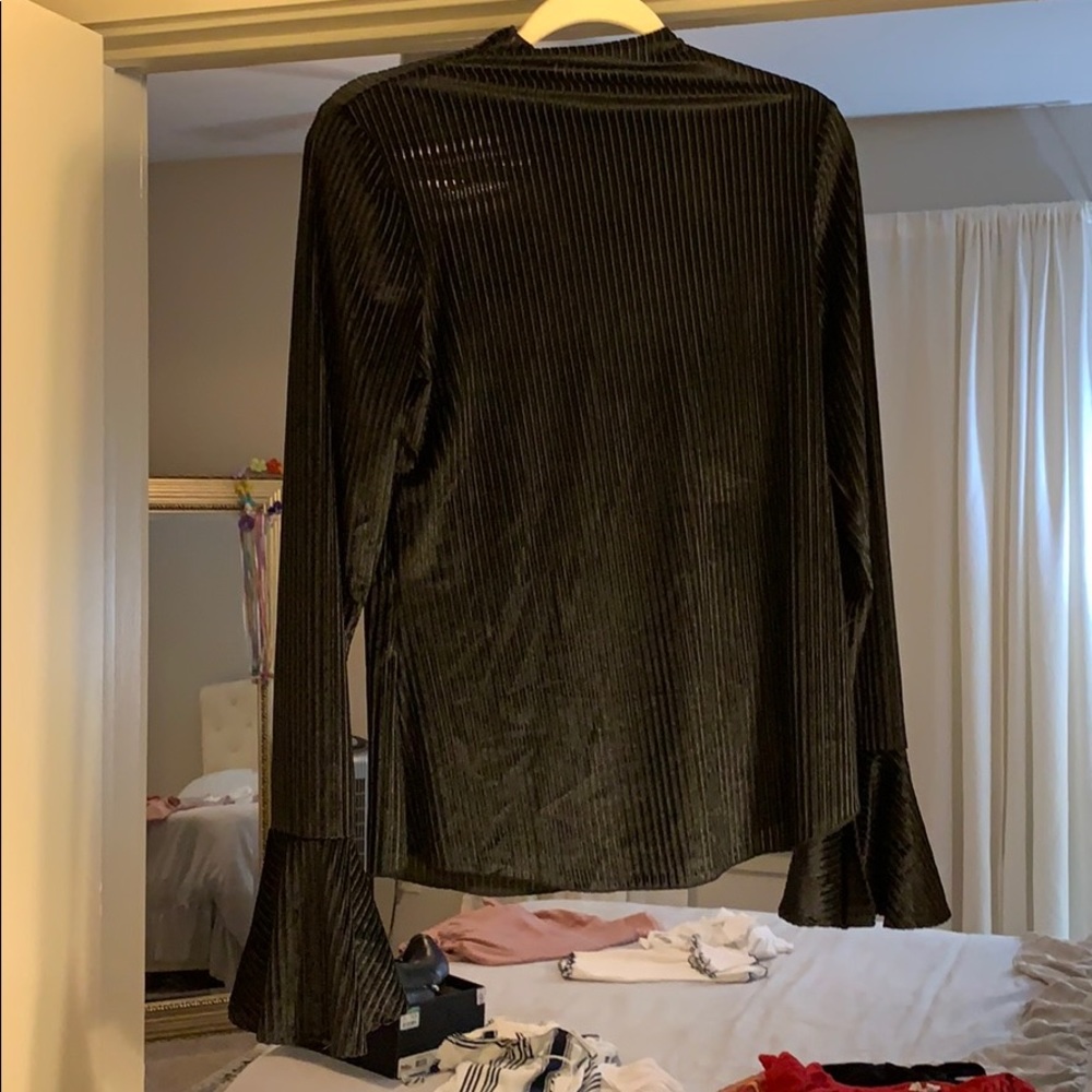 Bell-sleeved velvet top - never been worn